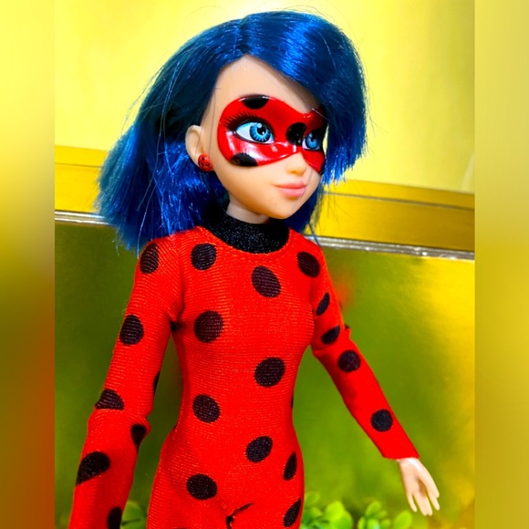 MIRACULOUS LADY BUG CAT NOIR THE MOVIE COLLECTIBLE FASHION DOLL BLUE HAIR 10.5” - Picture 2 of 11